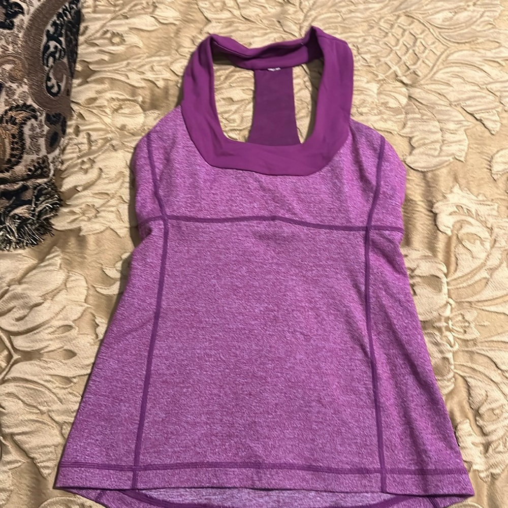 Lululemon top